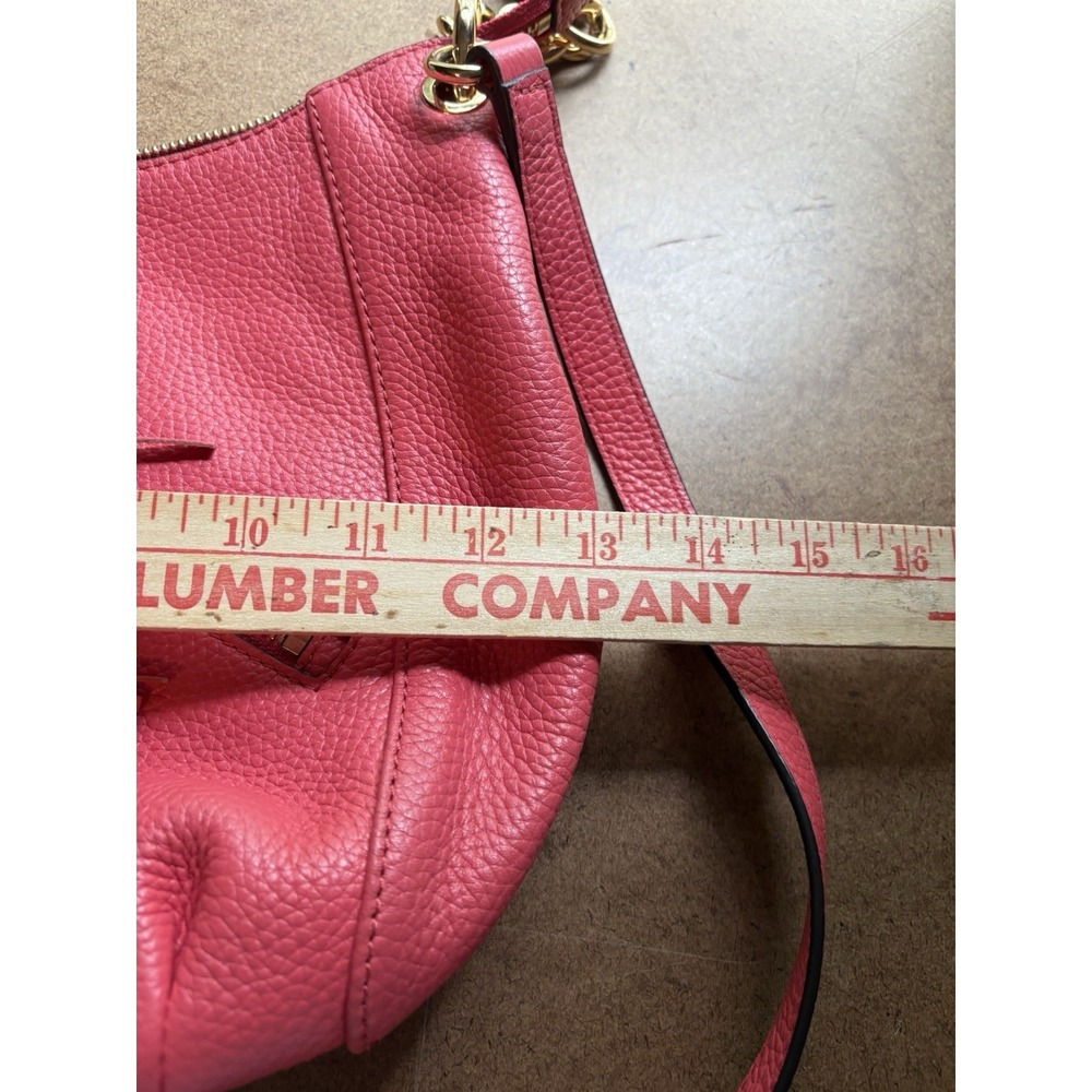 Michael Kors Pink Leather Hobo Shoulder Bag Tassel Charm Gold Tone Zip Pocket - Picture 9 of 9